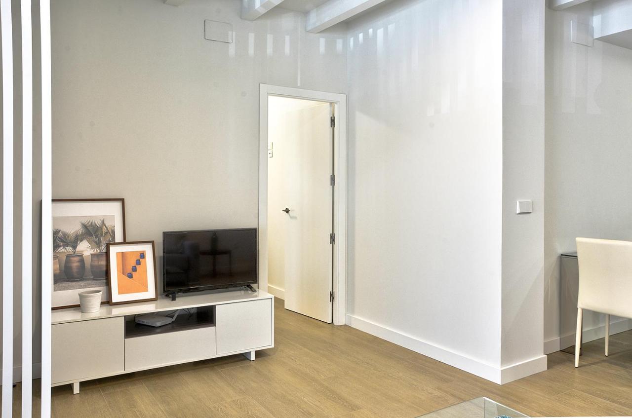 Apartamento De Dos Dormitorios En Triana Sewilla Zewnętrze zdjęcie